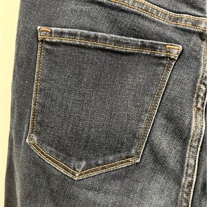 Old Navy size 10 power slim straight mid rise jeans